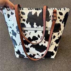 Brand new purse with wallet included